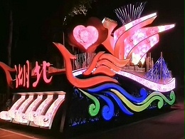 国庆70周年湖北花车灯光秀